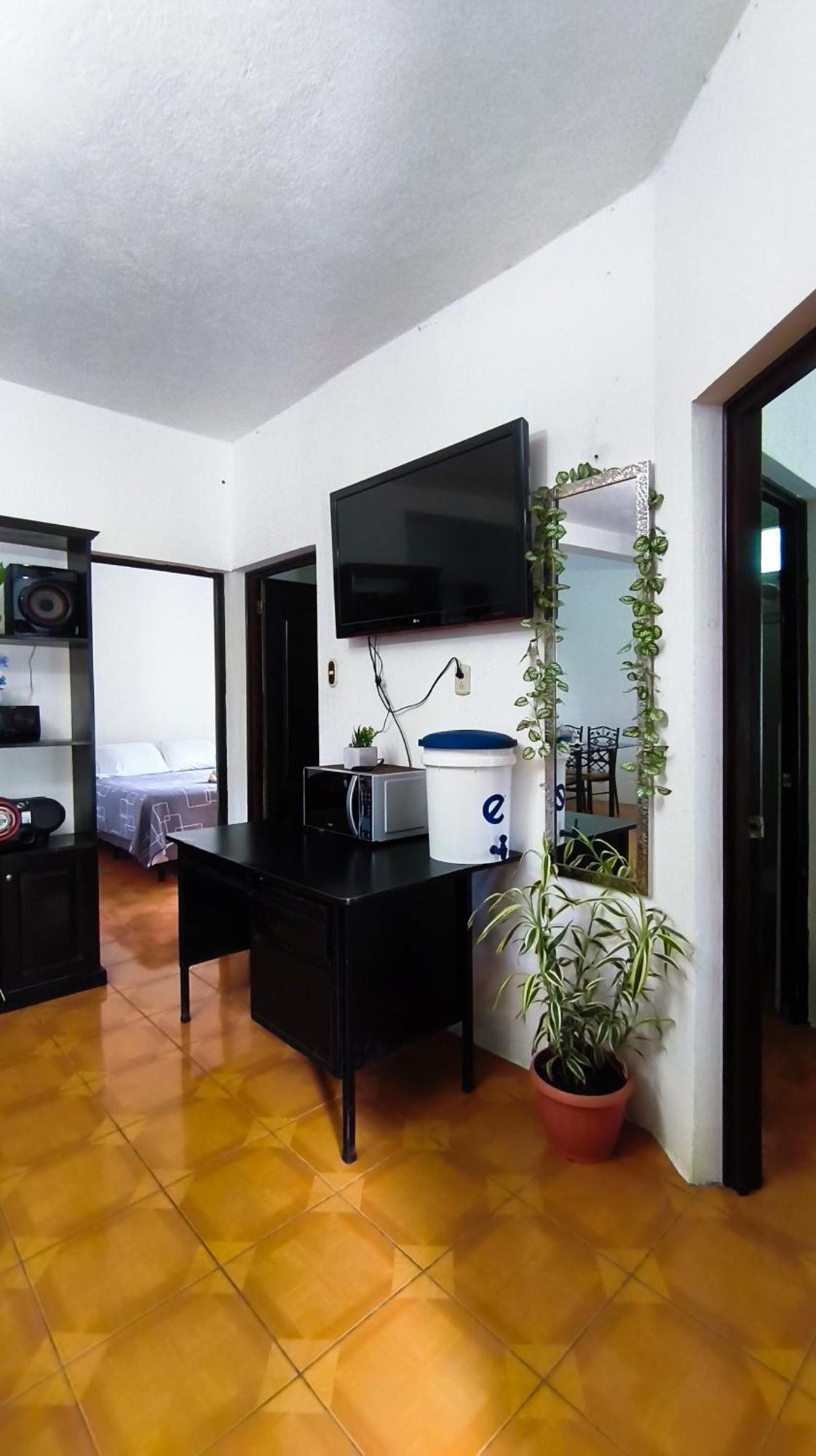 Melany's House's Apartment *