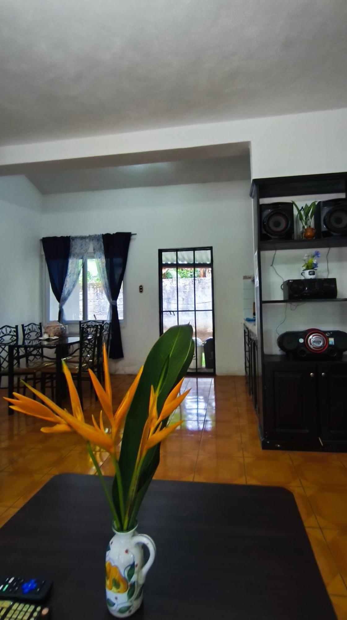 Melany's House's Apartment *